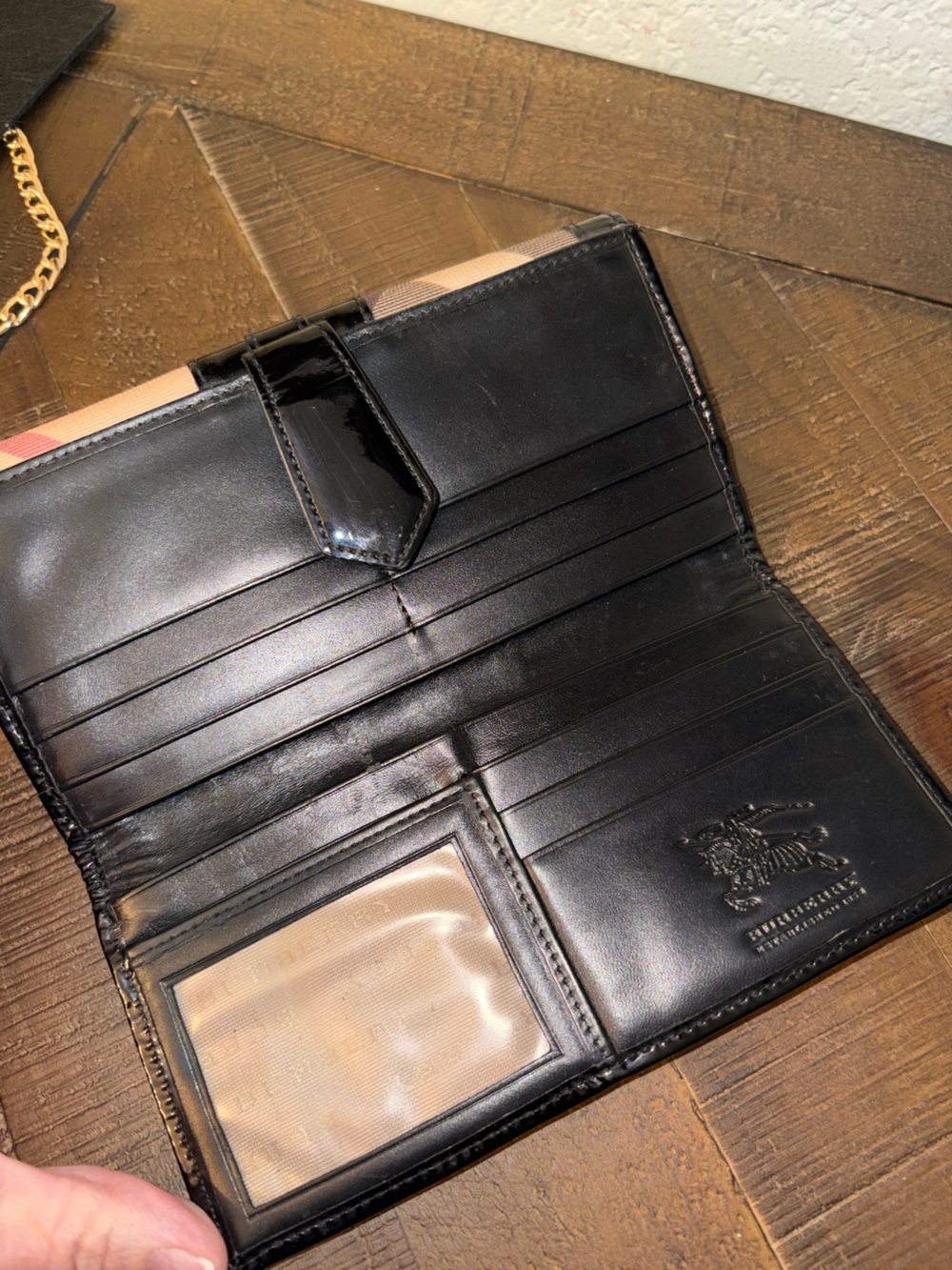 Burberry Nova Check Patent Leather Wallet Clutch with NEW Chain & Insert - Picture 6 of 8